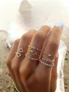 Elegant 7-Piece Crystal Heart Stacking Ring Set for Women, Fashion Stackable Rings, Adjustable Heart-Shaped Gemstone Rings, Perfect Gift for Anniversaries & Birthdays, Heart Design Ring