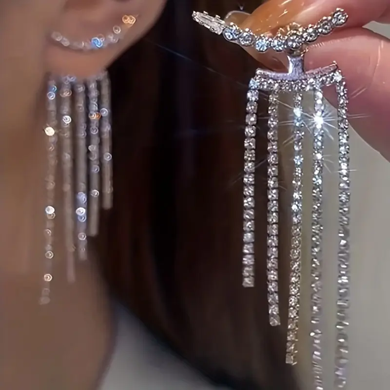 1 Pair Of Dangling Earrings DDES0079  with Rhinestone Tassels14KGold-Plated