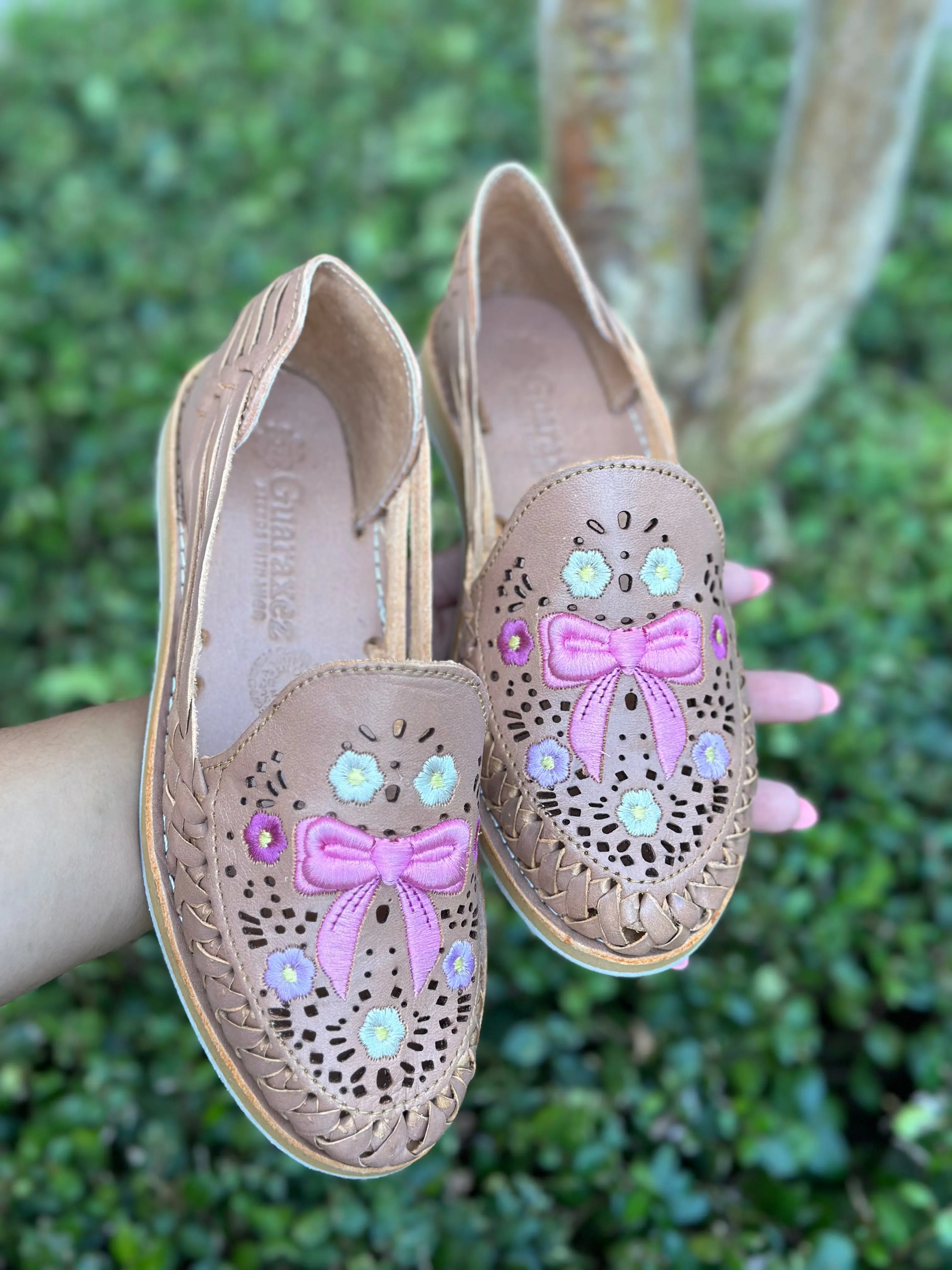 Coquette Bow Mexican Flats Huaraches Tan
