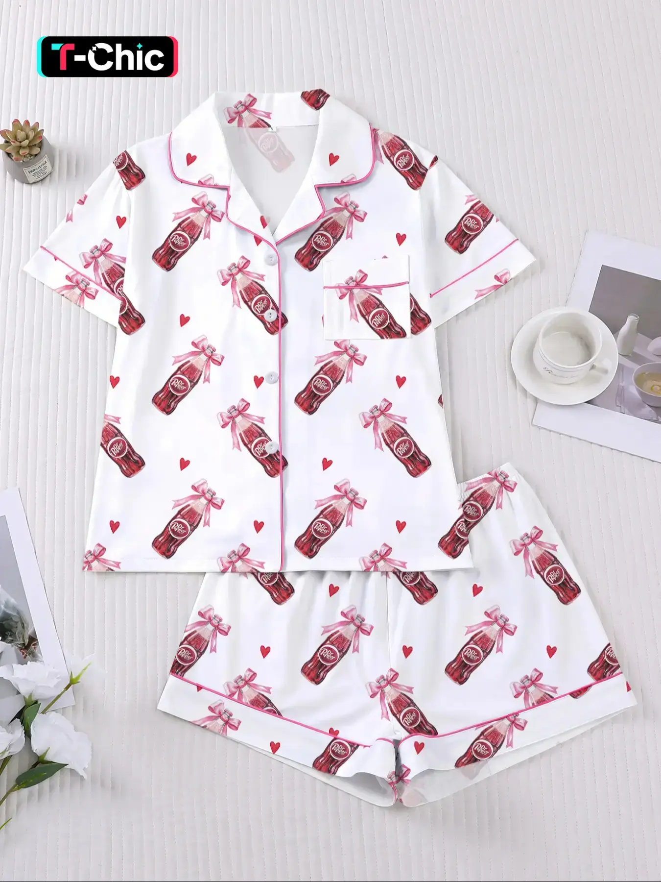 Women's Dr Pepper Sleepwear Set, Loungewear Homewear Pajamas Set, Fitted Pajama Sets, Soft Cartoon Print Fabric, Casual Fitted Design, Perfect for Home & Travel, Comfortable Party Wear, Pyjamas
