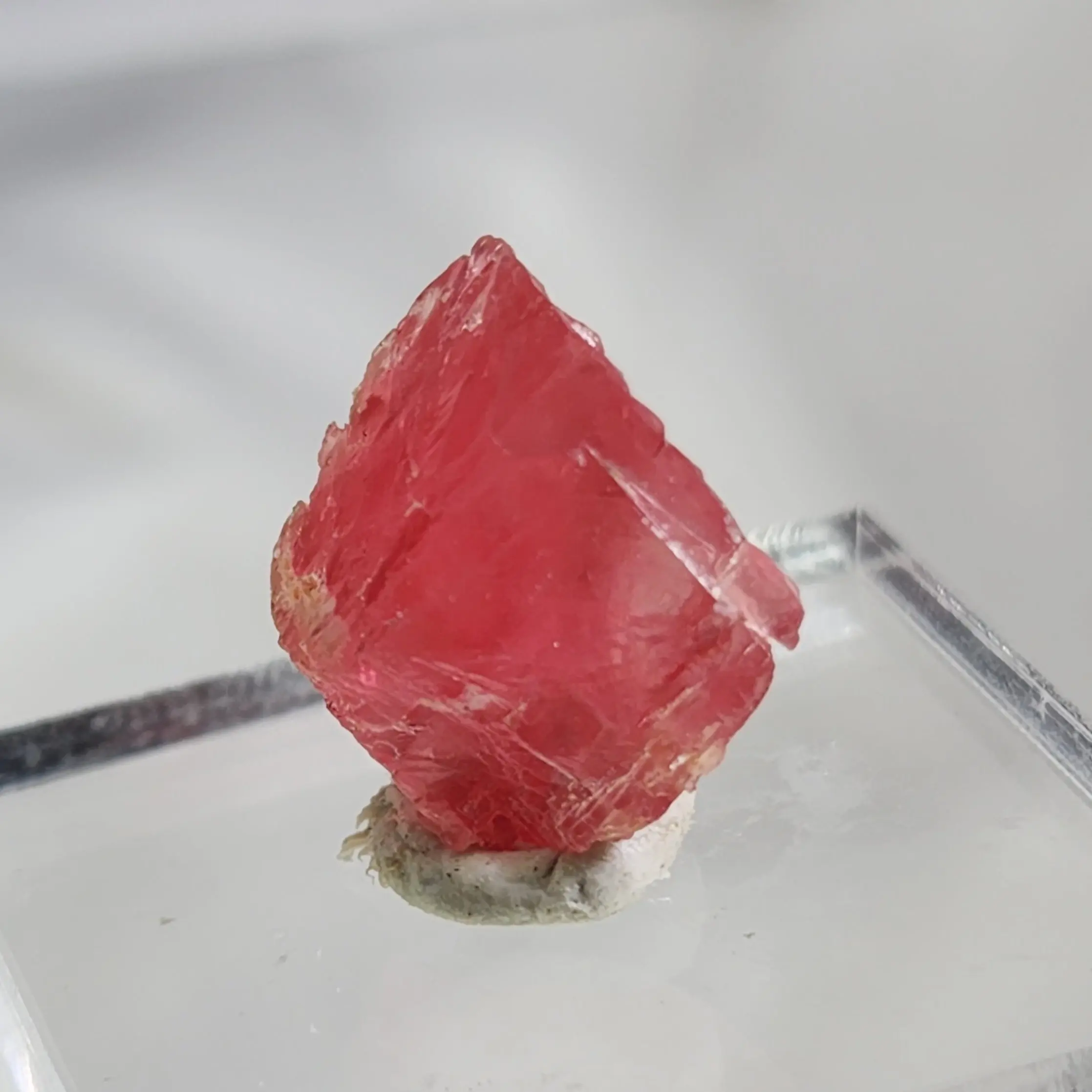 Rhodochrosite Crystal 14ct Sweet Home Mine, Colorado Rhodochrosite Specimen SHR2107