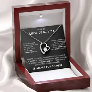 A Unique Gift PARA EL AMOR DE MI VIDA / Necklace Message Card, Spanish (black)