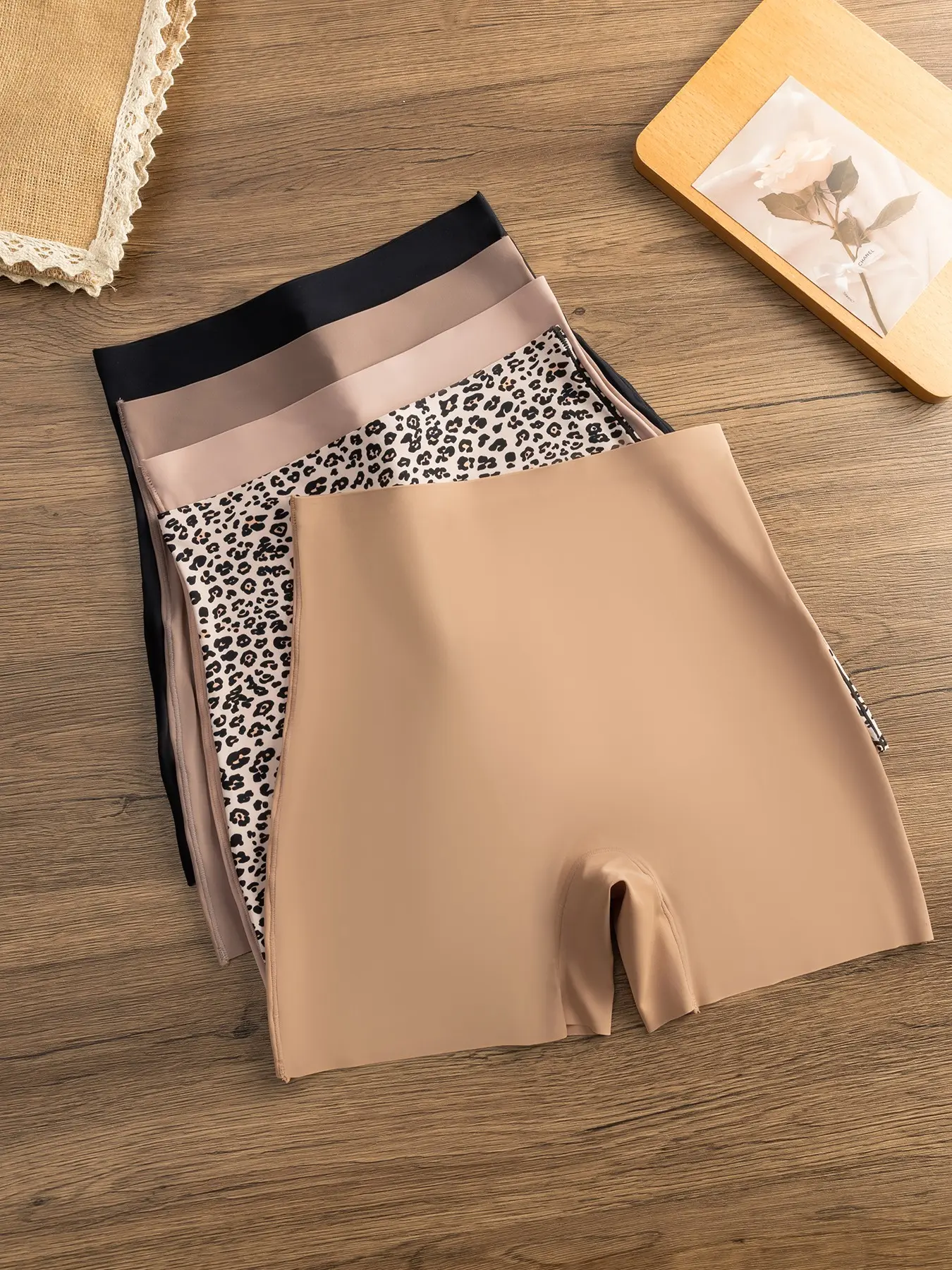 Women's High-Waisted Seamless Leopard Print Briefs, Comfortable Breathable Shapewear High Waist Shaping, Casual Sporty Underwear, 5 Pack