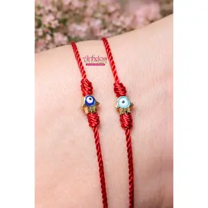 Pulsera fina hilo rojo con mano de fatima para la protección/ Thin red thread bracelet with hand of fatima for protection