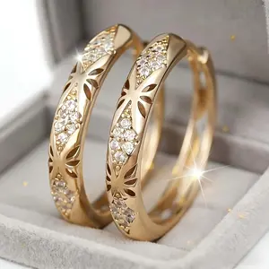 1 Pair of  Gold Plated Hoop Earrings for Women, Vintage Hollow Carved Colorful CZ Hoop Earrings, Dainty Cubic Zirconia Huggie Earrings, Trendy Statement Jewelry .Bohemian Exquisite And Fashionable earrings, Perfect for Parties, Weddings, And Everyday Wear