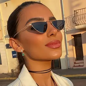 2026 Fashionable Metal Frame Glasses with Anti-Reflective PC Lenses, Trendy Decorative Eyewear for Daily Style & Photo Props