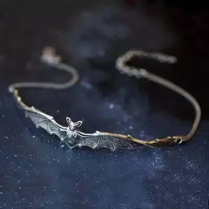 Flying bat collar, old-fashioned wide-wing clavicle chain, unisex