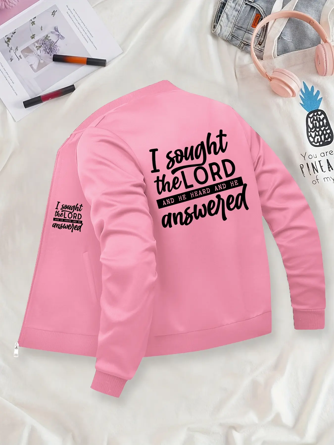 Christian Faith Graphic Text Printed Jacket - Zip-Up Long Sleeve Casual Fashionable Outerwear Womenswear Lightweight Coats, Stand Collar, Polyester Knit Fabric, Fitted Aesthetic Design, Pocket Detail, Suitable for Autumn & Winter.