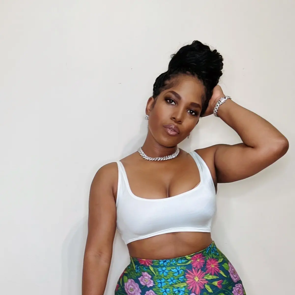 Skin | crop top