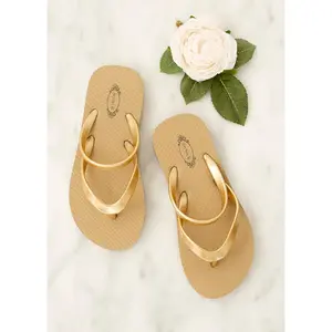 Leli Flip Flop in Gold
