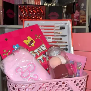 VIVI BOX YOU CHOOSE YOUR ITEMS WE ADD IT UP DURING THE LIVE