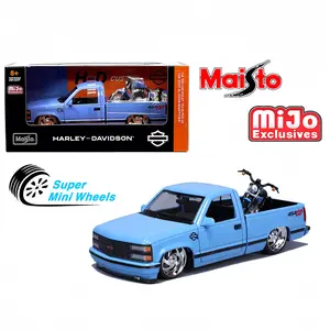 Maisto 1:24 1993 Chevrolet 454SS Pick-Up & 2007 XL 1200N Nightster Harley-Davidson Bike Custom – Blue