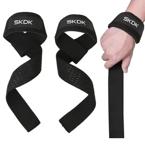 Lifting Straps Essential Strength Training Accessory for Fitness Wrist Support for Deadlifts Weightlifting and Bodybuilding