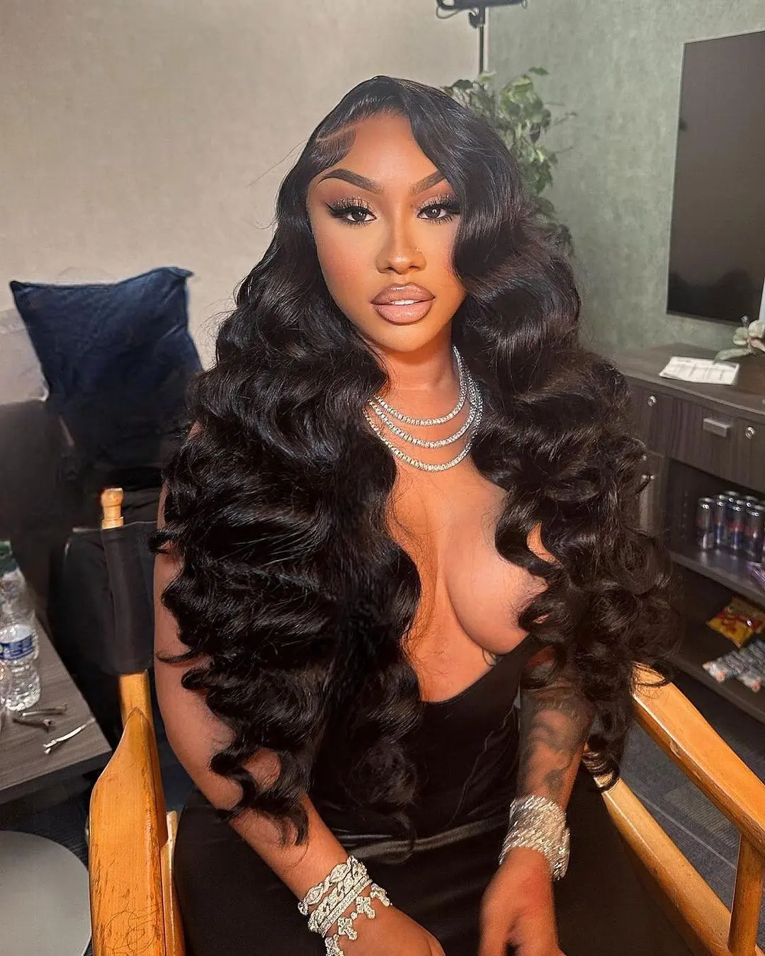 【30 Inch Only $109】13x6 HD Lace Front Wigs Body Wave Glueless Pre Plucked Lace Frontal Wigs For Black Women 200 density Loose Wave Synthetic Lace Front Wig With Baby Hair  (Black)
