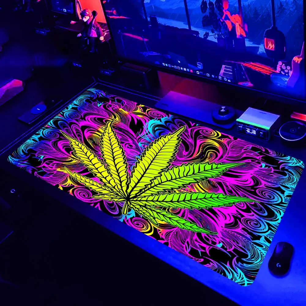Creative Leaf Design Mouse Pad, 1 Count Large Gaming E-sports Computer Thickened Fluorescent Mouse Pad, Washable Rubber Mouse Pad for Gaming
