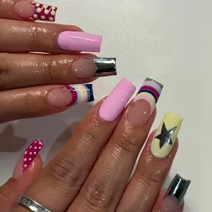 24 pcs of medium-length square press on nail gift box Nail Tips Art dopamine, rainbow graffiti, French edge, Iridescent Shimmer, Glitter Nails, pink, silver, five-pointed star Y2K banquet, party portable fake nails with jelly glue 1 piece rub strip 1