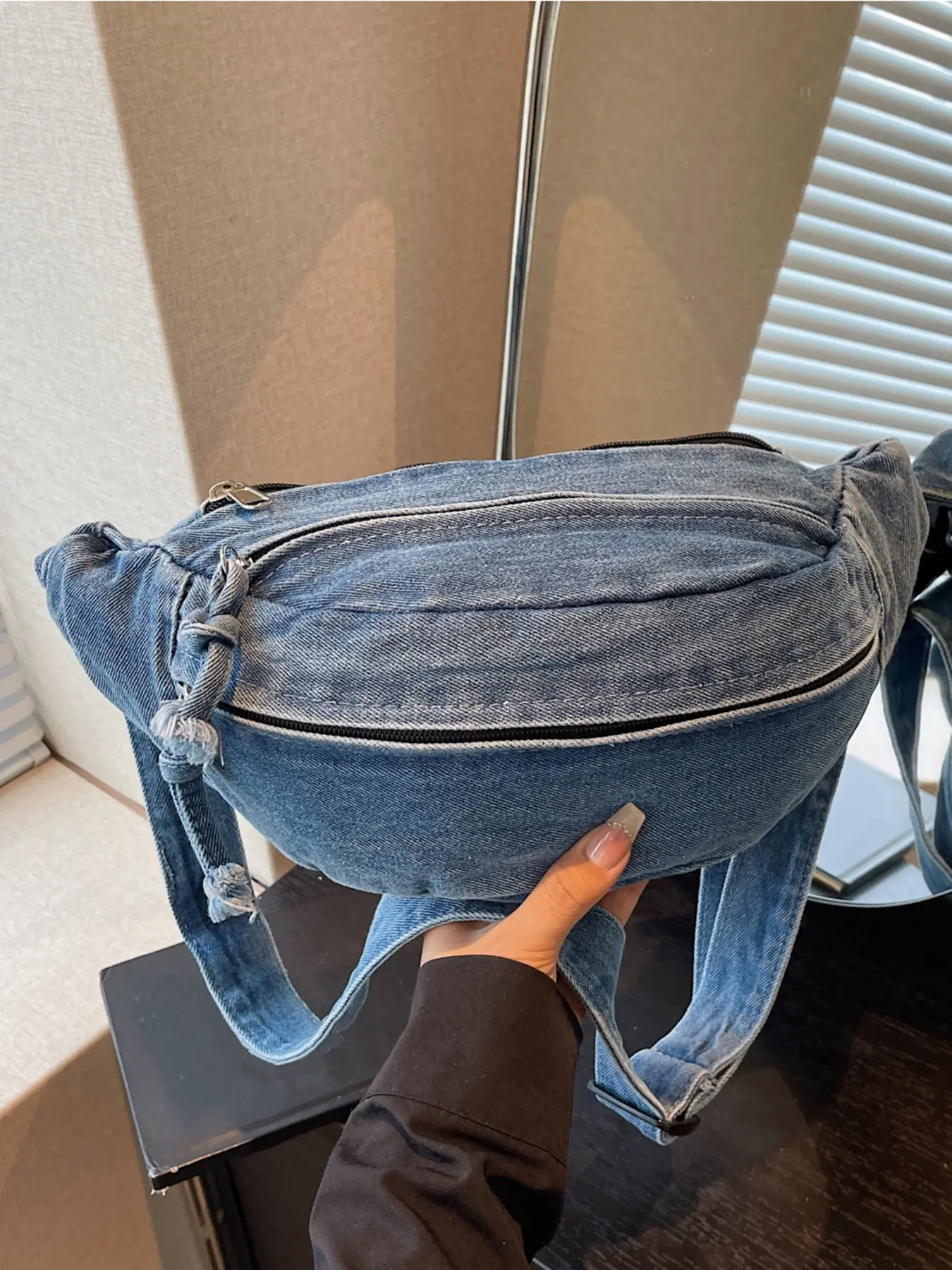 Retro Street Style Texture Crossbody Bag, Casual Chest Bag, Multi-Zipper Pocket Design, Fits Mobile Phones and Lipstick, Suitable for Daily Commuting and Shopping, Zipper Fanny Pack, Casual Waist Bag, Fashion Waist Packs