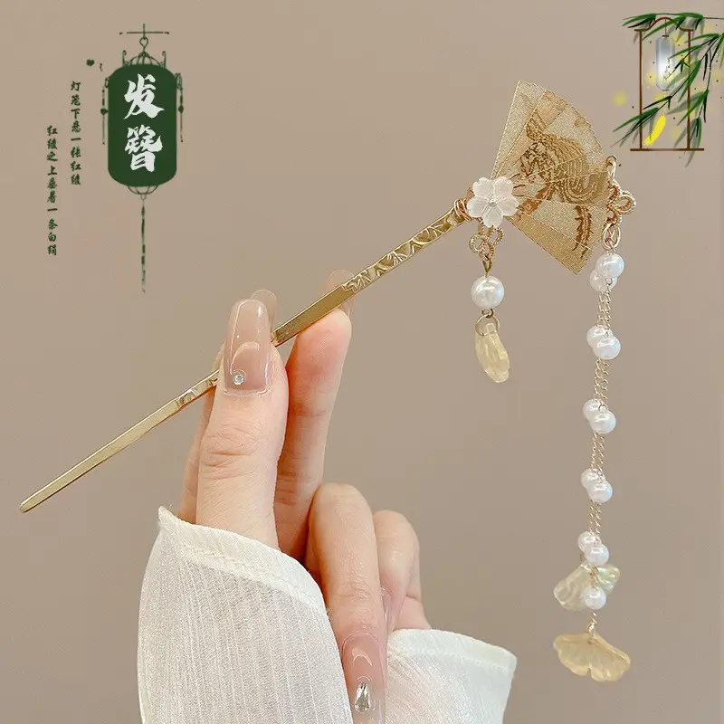 43# folding fan - pearl tassel - gold 