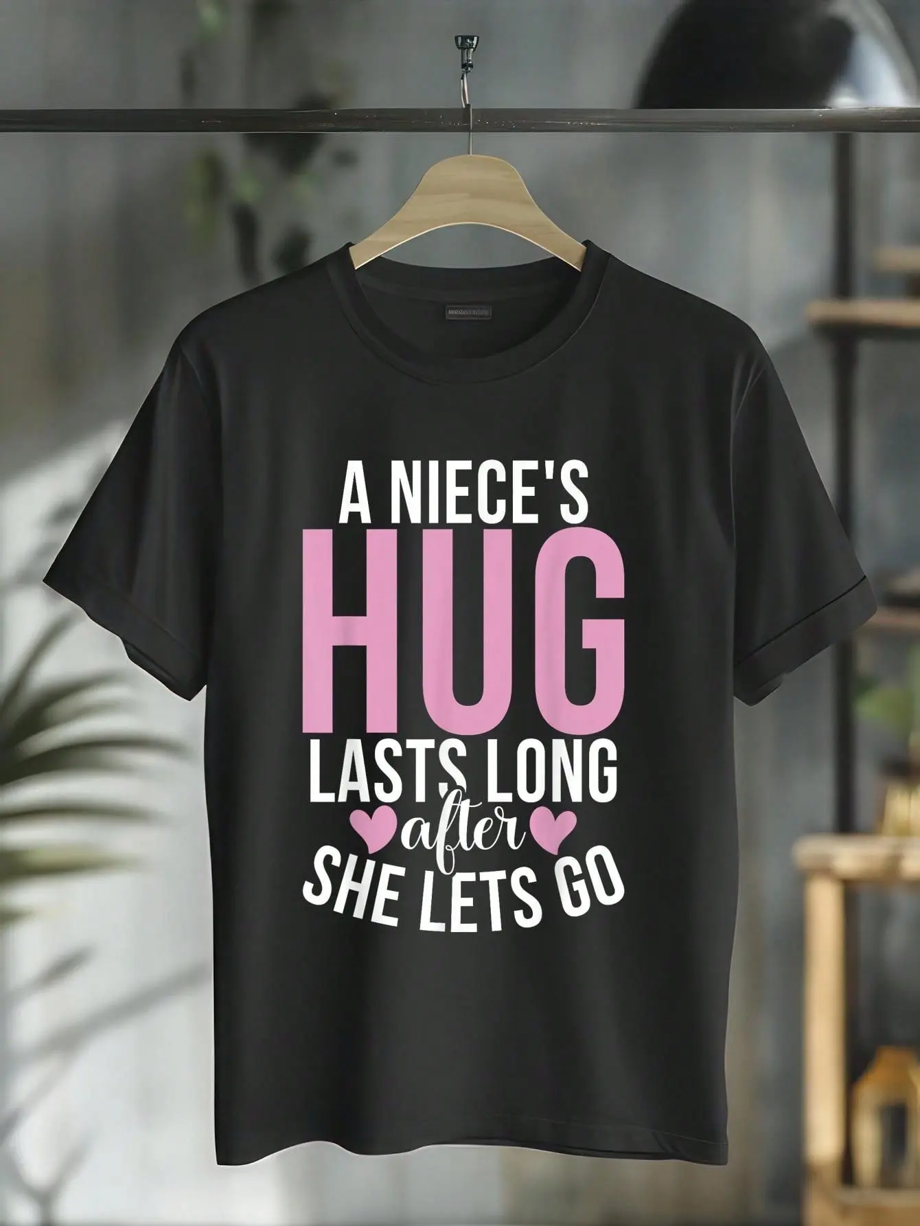 100% Cotton A Nieces Hug Lasts Long After She Lets Go Niece T-Shirt Round Neck Short Sleeve T-Shirt Women's Men Graphic Tee