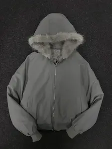 The same fur collar hooded cotton jacket for men and women, American high street loose thermal jacket, mountain carved fur collar + hooded design + thick filling + windproof fabric + Oversize tailoring + elastic hem, very suitable for winter fashion trend