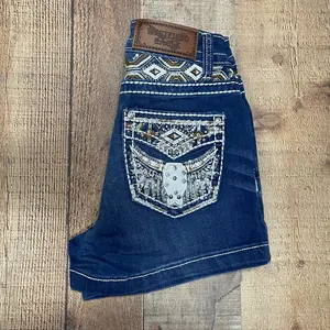 Women's Cowgirl Western Blue Short Jeans Bull Pantalón Corto Dama Mezclilla Decoración Torito
