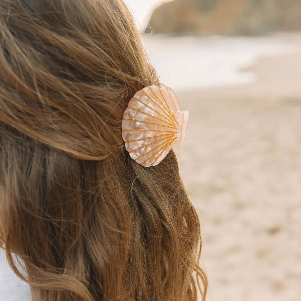 Shell Claw Clip