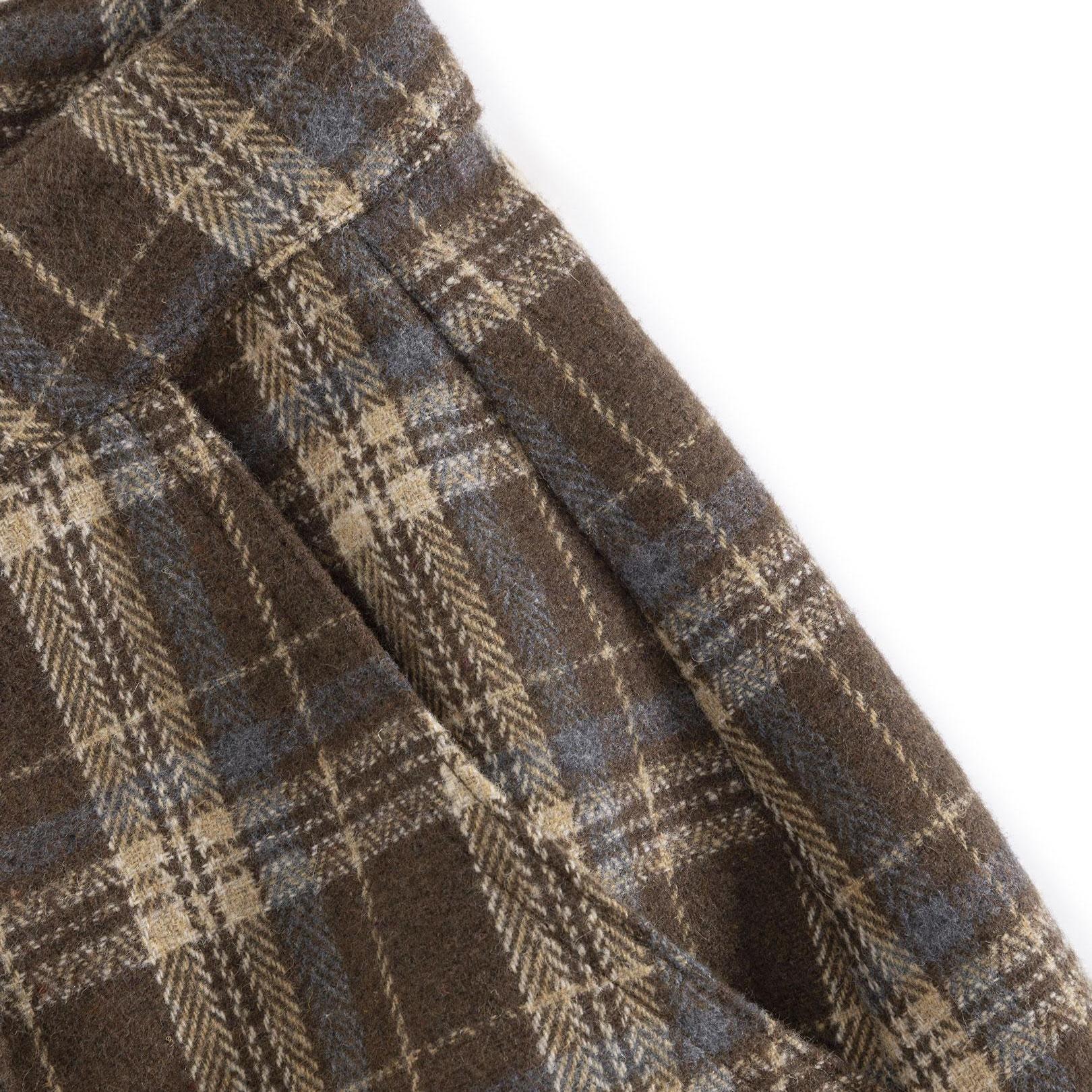 Aelfric Eden Men's High-Waist Oversized Plaid Polyester Cargo Pants - Casual, Vintage Check Fabric, Balloon Barrel Silhouette, Utility Pockets, Detachable Heart Embroidery Charm, Drawstring, Button Closure, Retro Fall-Winter Streetwear Bottoms
