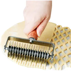 Steel Lattice Dough Cutter with Wood Handle, Pie & Pizza Pastry Roller maker, Bread Biscuit Maker
