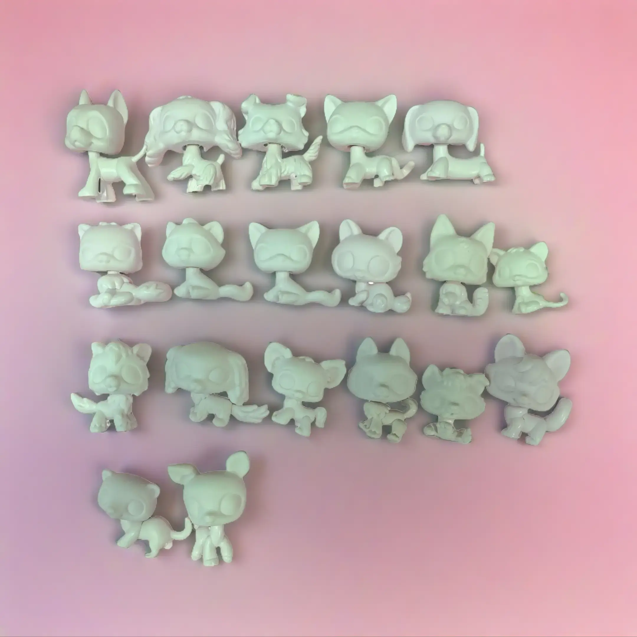 24 Base DIY Set - White Blank Paint Kit for Toy Miniature Cats & Dogs, Creative Craft Kit, DIY Handmade Craft Supplies, Custom LPS Art Materials for Kids