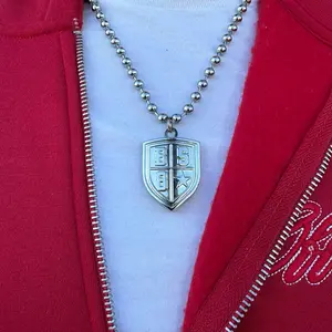 BS8 Chain with shield pendant