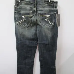 NWT Rock & Republic Wmn's 8 Kendall Denim Jeans Capri Dirty-Look Style  #564