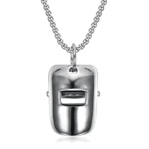 Welder Helmet Necklace Titanium Steel Helmet Pendant Necklace Hip Hop Rock Punk Style Necklace Jewelry Gift for Men Women
