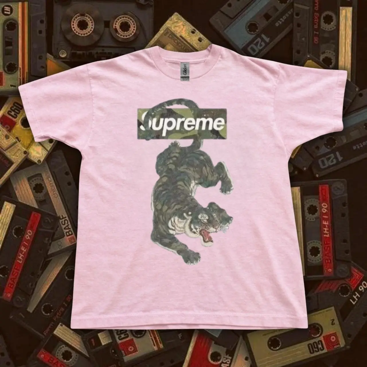 Supreme T-shirt Vintage Supreme Camo Box Logo Japanese Tiger Graphic Tee, Retro Streetwear Light Shirt, Loose Fit Top
