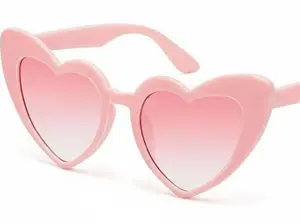 Heart Sunglasses for Women Trendy Cat Eye Love Shaped Sunglasses Vintage Lovely Retro Cute Sun Glasses