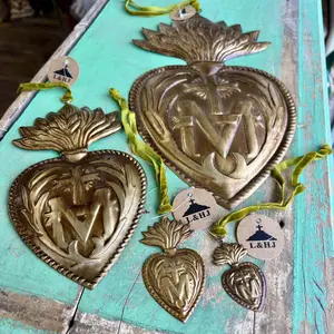 L&HJ To Jesus Through Mary Sacred Heart Ornament Antique Gold Metal Tin Tin Ornaments Available in Various Sizes Made in India Religious Decor Religious Decoration