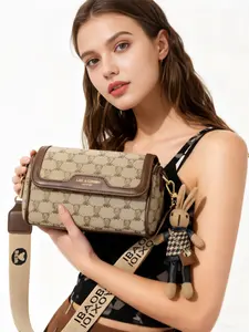 Women's Fashion Lightweight Crossbody Boston Shoulder Bag, Casual Cartoon Pattern, All Seasons, Versatile Hanging Decoration, Fashionable Crossbody Bag