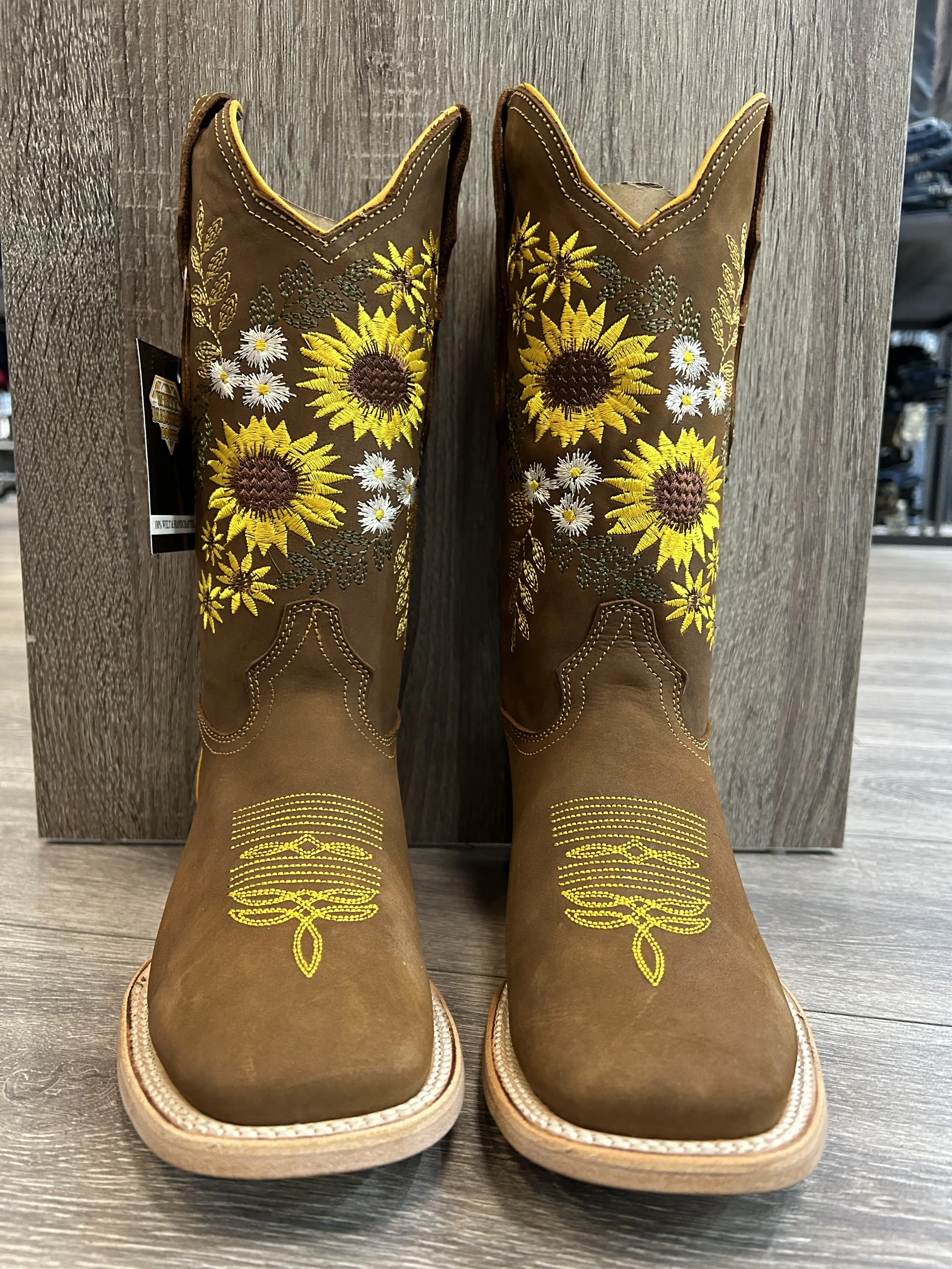 White Dimond Women's Brown Leather Rodeo Boots, Decor-Enhanced Sunflower Design, Rubber-Soled Shoe