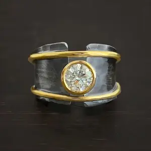 Vintage two-tone metal ring, vintage handcrafted, simple wide-faced ring, inlaid with round-cut synthetic zircon, industrial style with a tough and rugged look, an exquisite and simple accessory for daily wear, a gift for her.