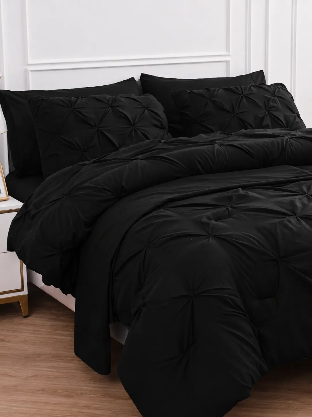 LANE LINEN 5-Piece Modern Black Bedding Set - Ultra-Soft Pinch-Pleated Down Alternative Bed Comforter, Brushed Microfiber Bedsheet Sets, Pillowcase, Sham, Ideal for Summer Use, Bedding Sets