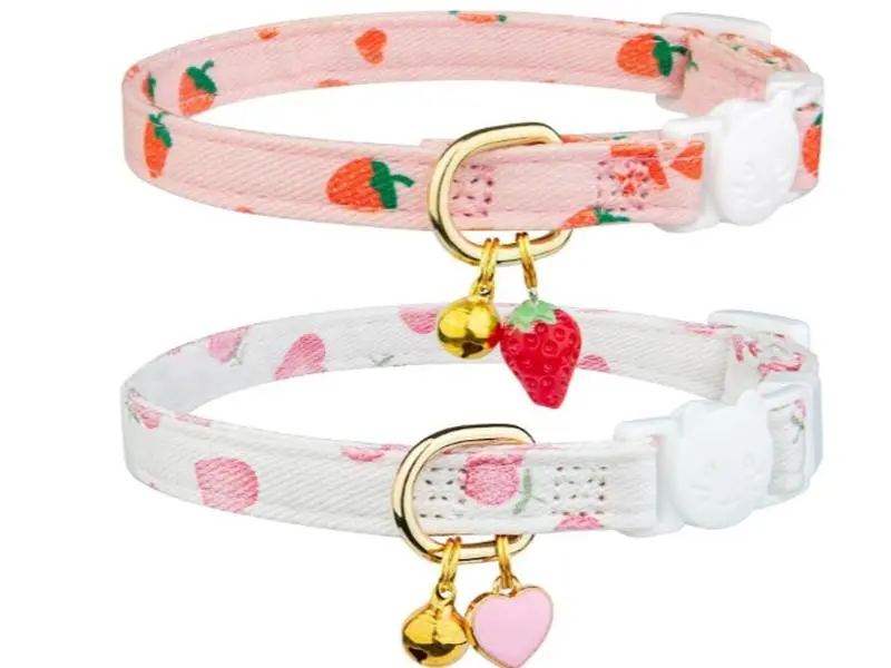 2 Pack Cotton Breakaway Cat Collar Pink Strawberries and White Heart Shaped Pendant Cute Kitten Cat Collar with Bell