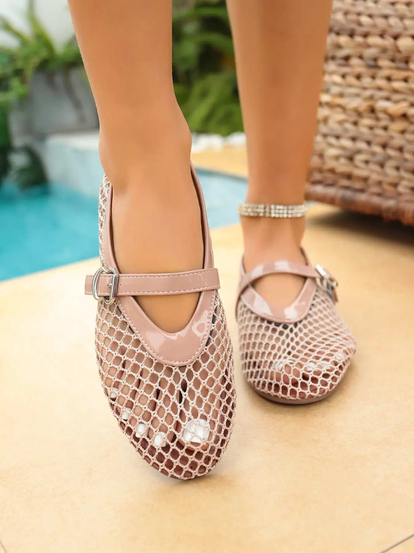 Ladies mesh metal buckle flat shoes hollow breathable square toe loafers non-slip comfortable summer beach shoes holiday Joker women's shoes Breathable Flats Breathable Summer Footwear