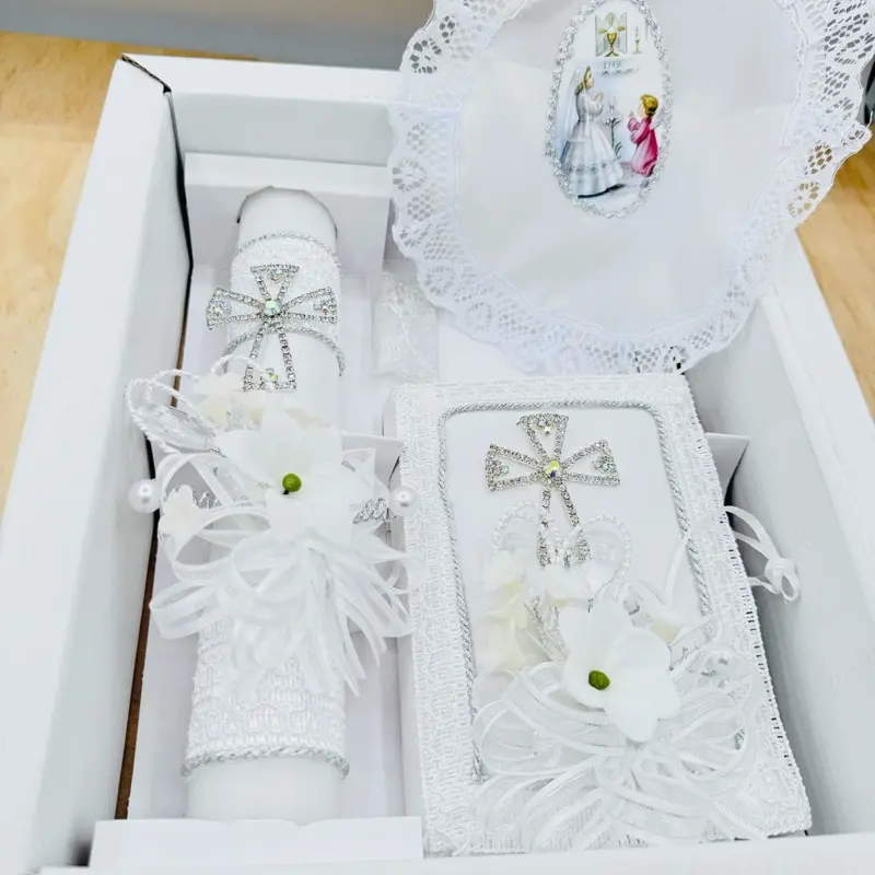 Unisex Traditional First Communion Party Favor Wax Candle Set - 8in Candle, Rosary, New Testament, Decorative Elements in Themed Bilingual (English & Spanish) Gift Box with Gift Box Design