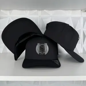 Búho plate SnapBack hat-black