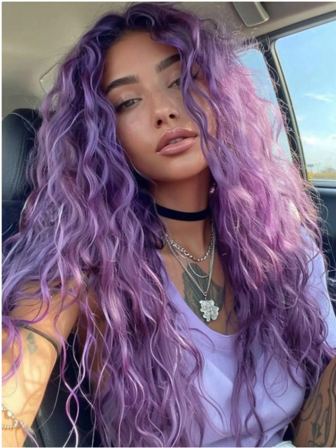 26-Inch Long Wavy Women's Wig, Long Hair, Natural Voluminous Curly Synthetic Fiber, Heat-Resistant for Cosplay, Halloween, Christmas, Daily Wear