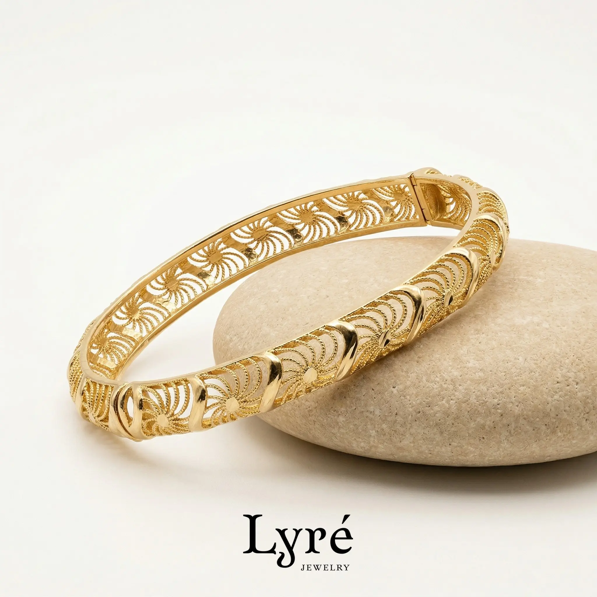 Solara Filigree Bangle | BNG011