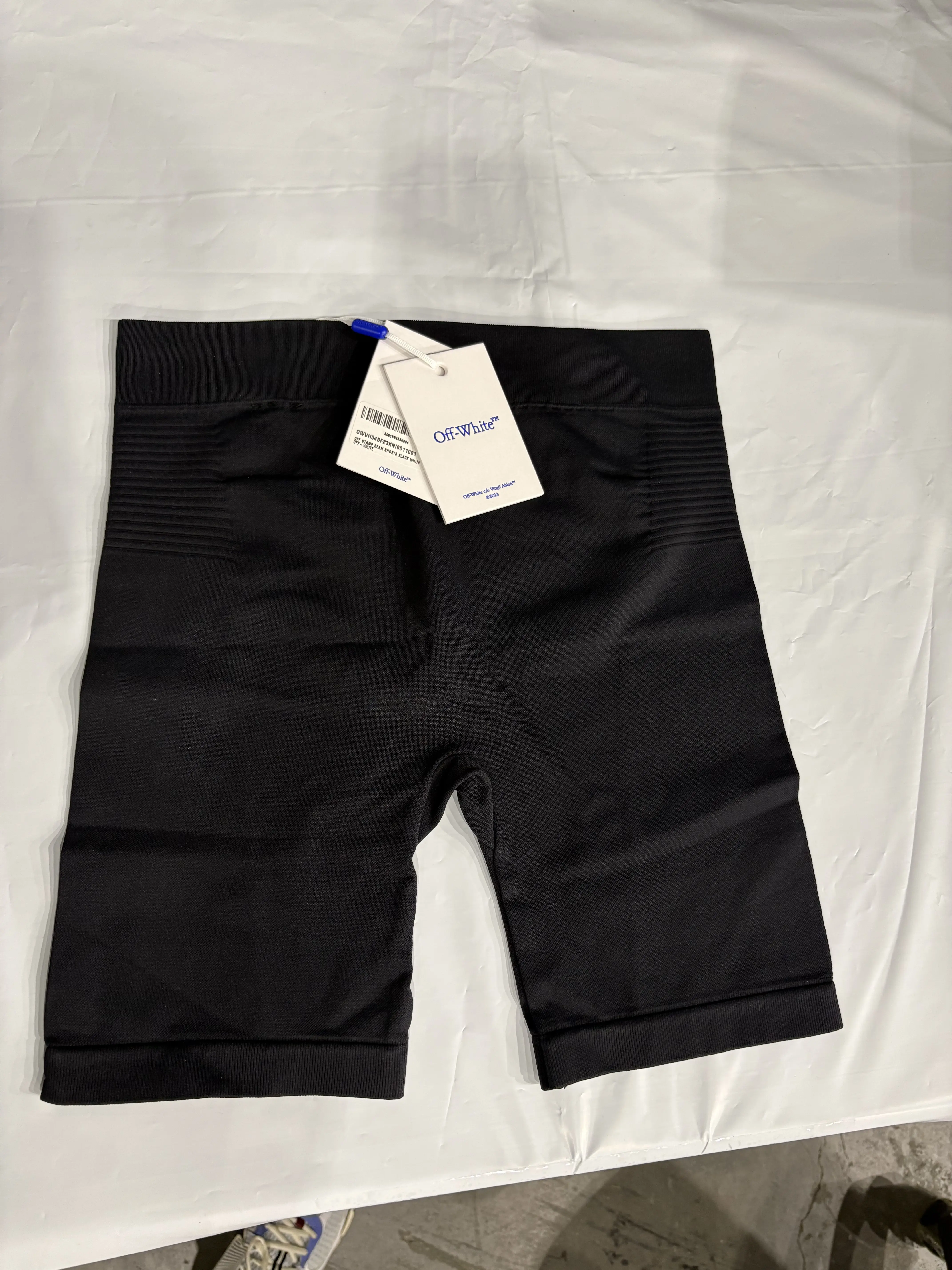 Off-White Unisex High-Waist Seamless Bike Shorts - Sculpting Stretch Fabric, Micro-Rib Panels, Sports & Outdoor Fashion Apparel, Activewear