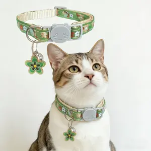 Embroidered Pet Collar with Safety Buckle, Flower Pendant and Bell, Adjustable Escape-Proof Design, Fits Small Cats and Puppies