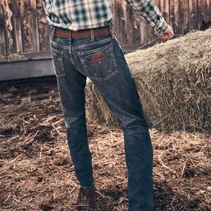 Men's Wrangler Retro® Slim Fit Bootcut Jean - Layton