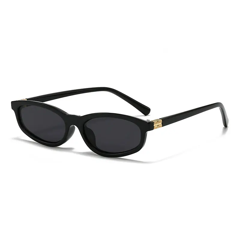 Classic Square Shape Sunglasses with a Narrow Frame, Unisex Retro Design in Lightweight Polycarbonate with UV400 Block, Daily Wear