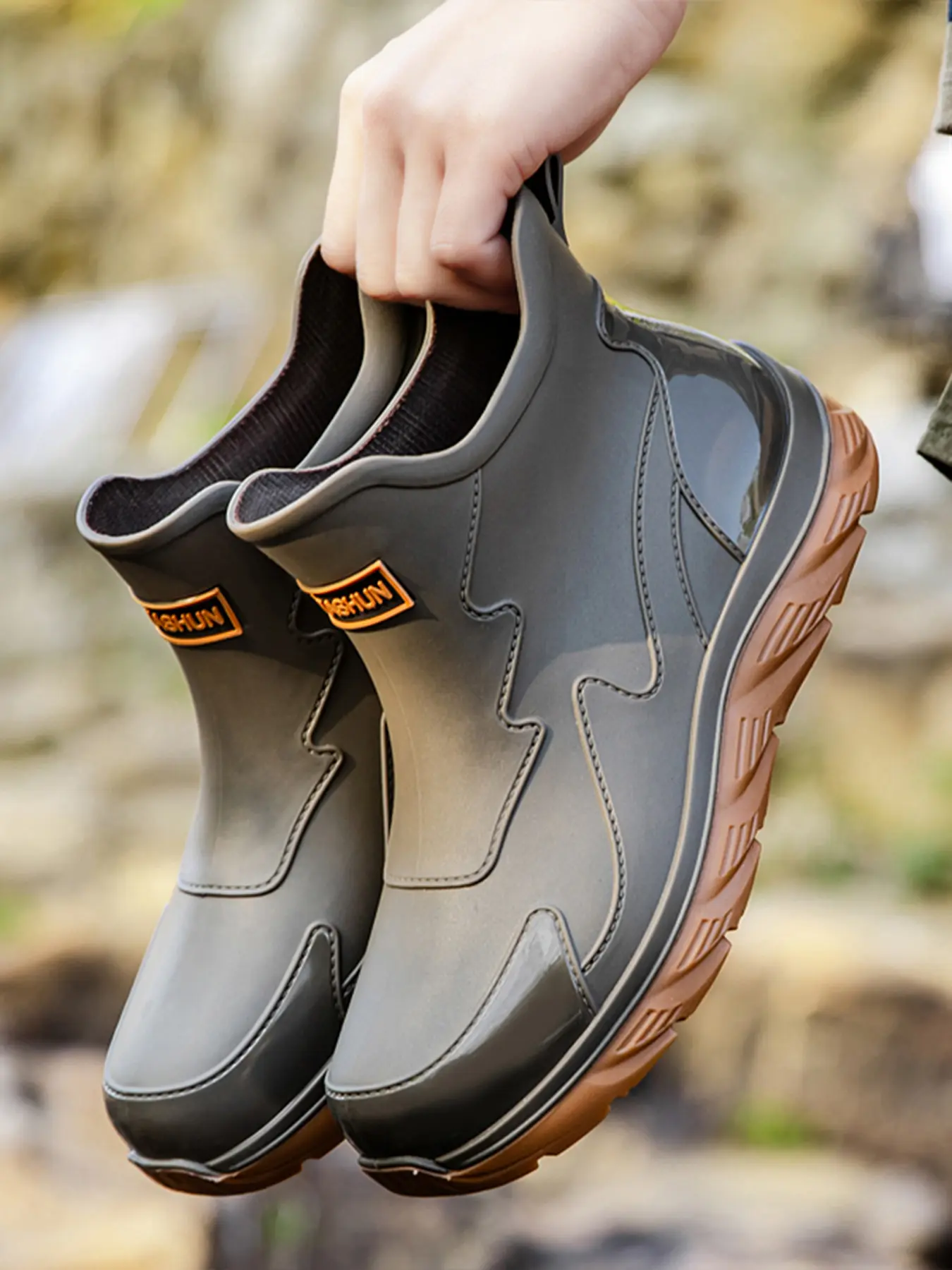 Men's Comfortable Short Tube Waterproof Boots, Non-Slip Durable Rubber Shoes, Rain Shoes, Weatherproof Footwear, Outdoor Hiking Daily Commute, Fishing Garden Work Shoes Footwear, Protective Footwear